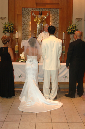Mary Immaculate Catholic Church in Pacoima, California » Matrimonio